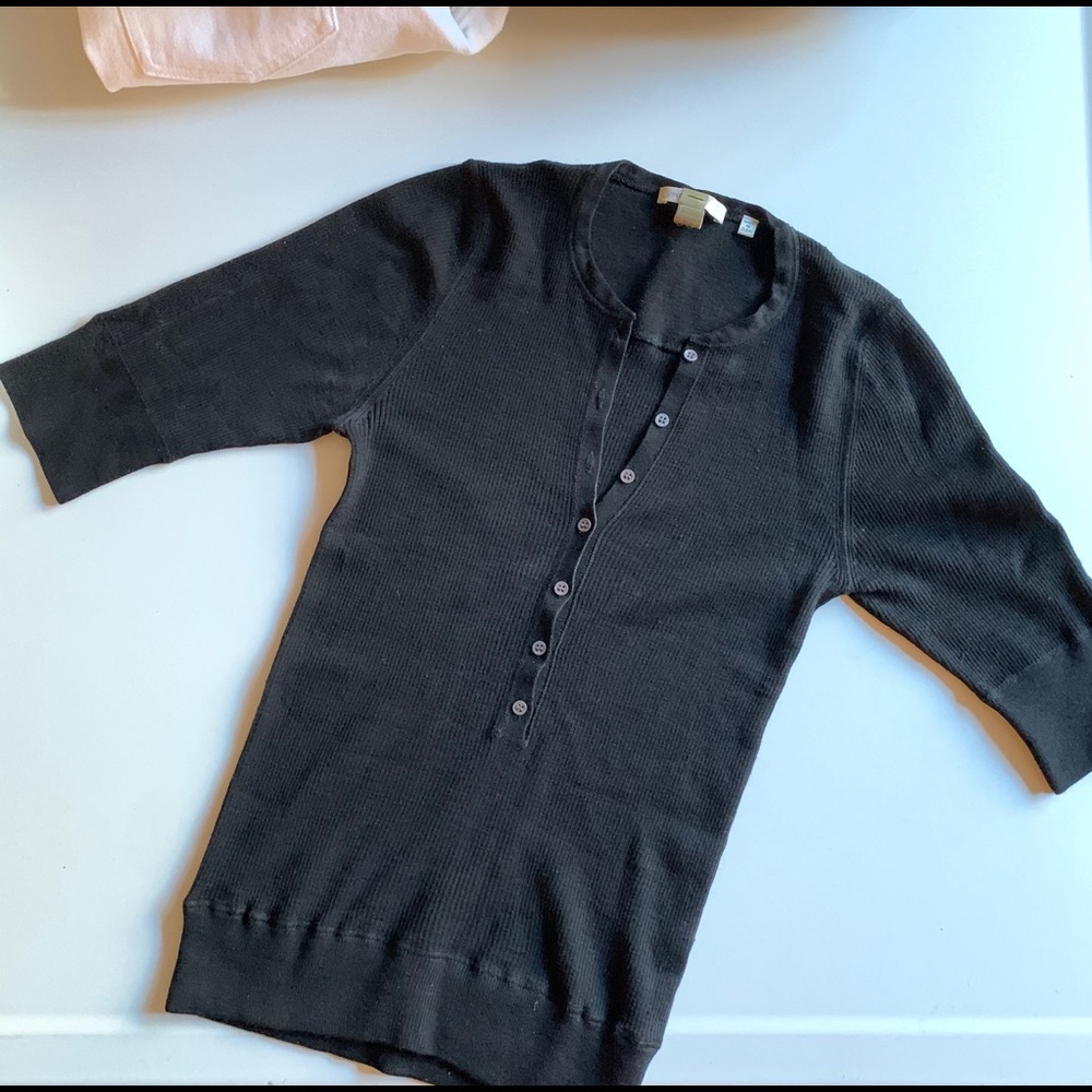 Vince. Soft 100% wool ribbed button down